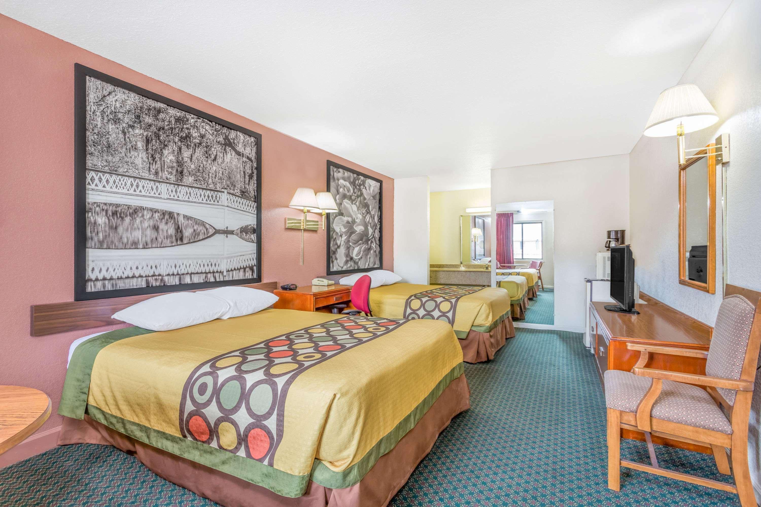 Super 8 By Wyndham Santee Hotel Eksteriør billede